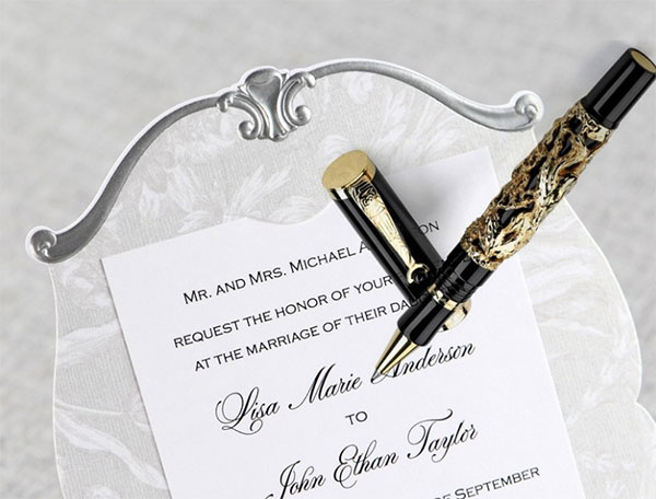 Chọn loại bút viết thiệp cưới phù hợp nhất